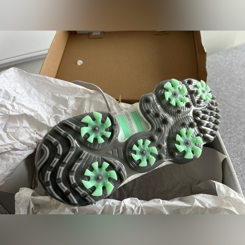 ADIDAS W TOUR360 22 Women’s Gray & Green Golf Shoe Size 7 1/2 - Picture 5 of 8